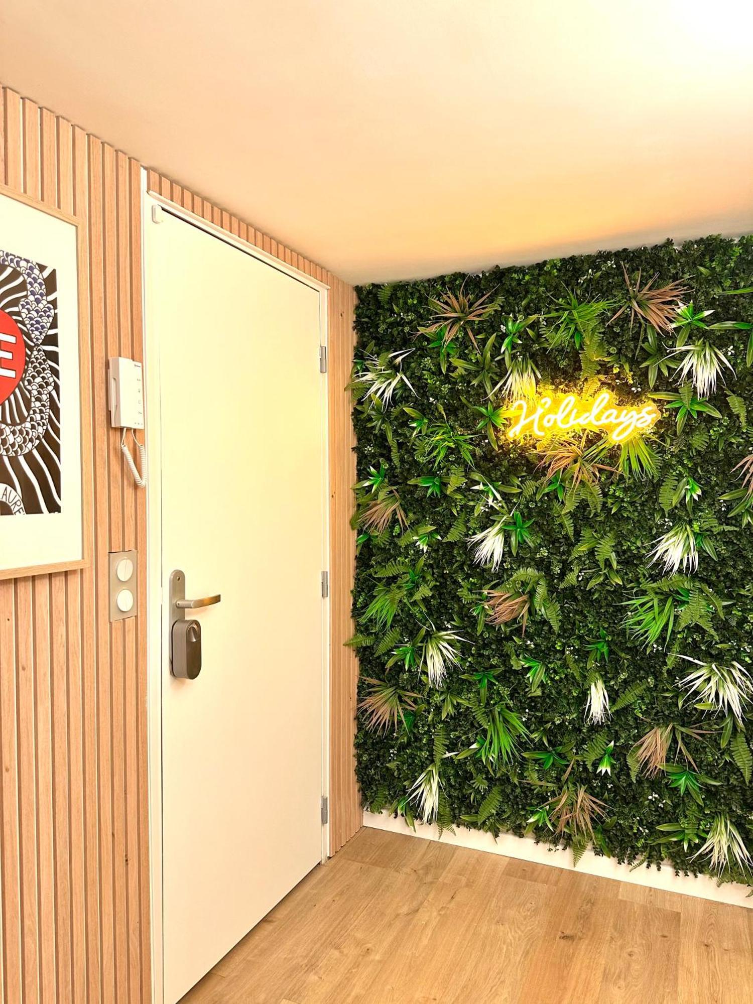 Monaco # - 4 Persons - Hypercenter - Private Parking - Full Renovated - Clim - Fast Wifi - And Sun Menton